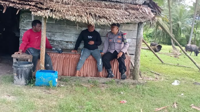 Polisi RW Dusun Nanang Indah Sambangi Warganya